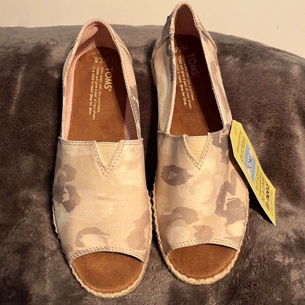 Tom’s womens Alpargata open toe